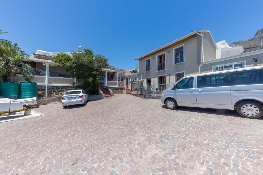 8 Bedroom Property for Sale in Walmer Estate Western Cape